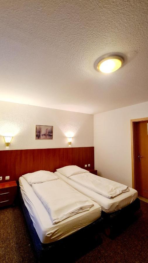 הנובר Hotel Zentrum מראה חיצוני תמונה