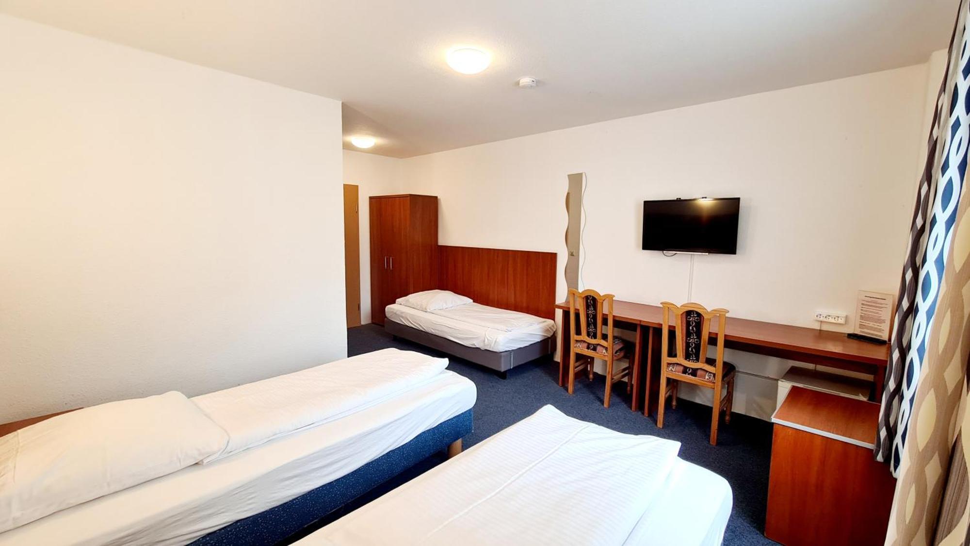 הנובר Hotel Zentrum מראה חיצוני תמונה